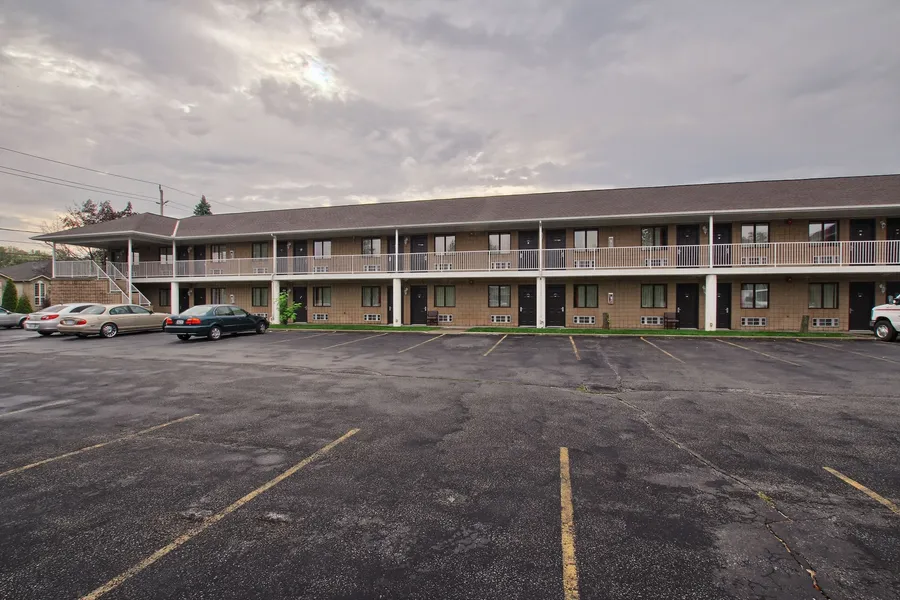 Motel 6 Windsor, ON hotel detail image 2