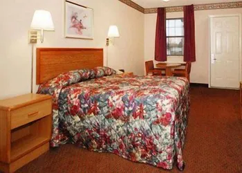 Quality Inn hotel thumbnail 4