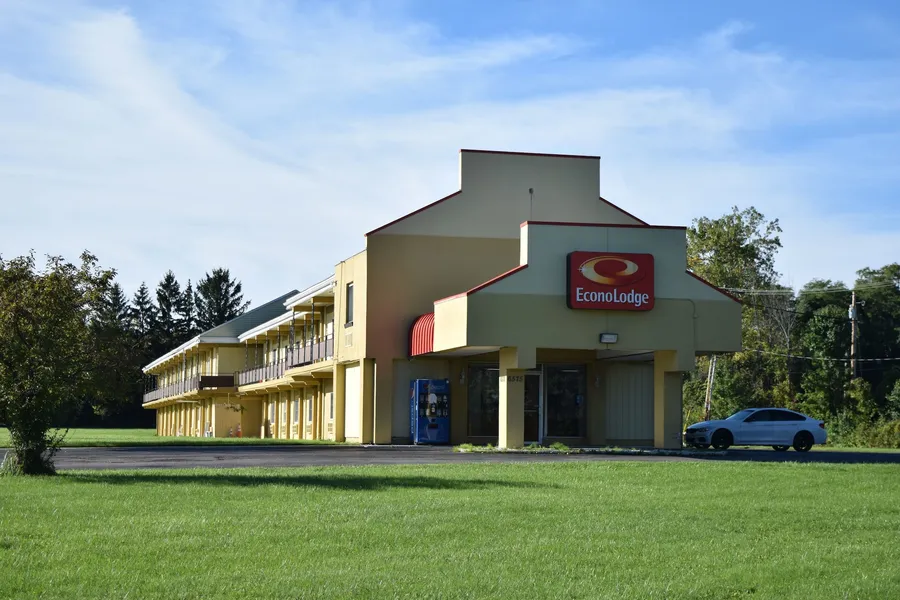 Econo Lodge Brockport hotel detail image 2