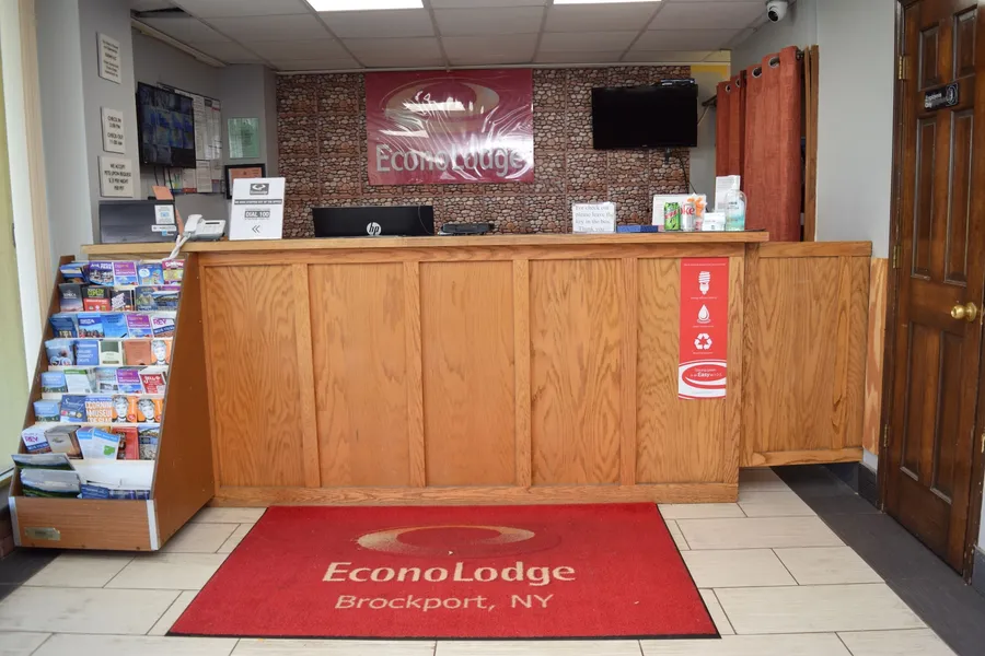 Econo Lodge Brockport hotel detail image 6