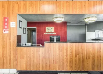 Econo Lodge Fort Payne hotel thumbnail 3