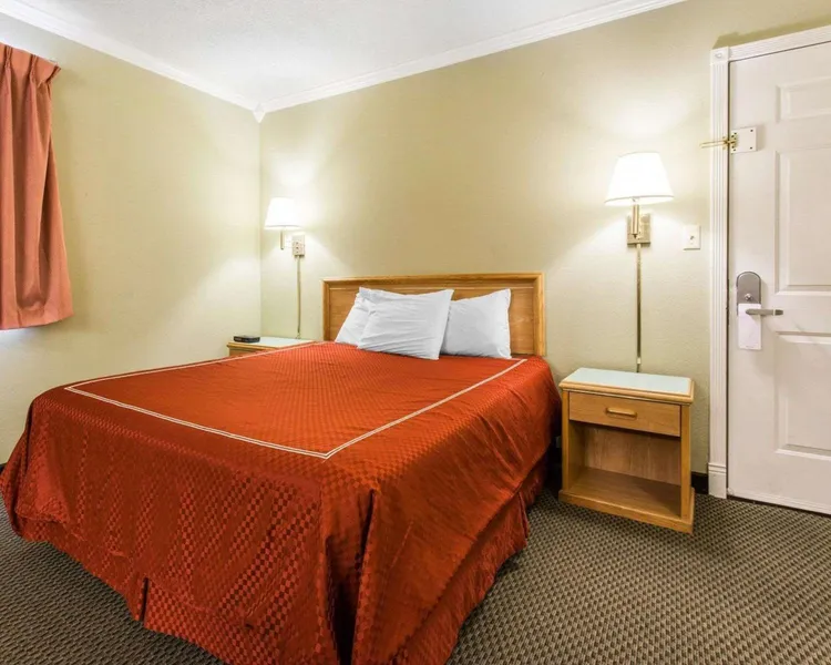 Rodeway Inn hotel detail image 6