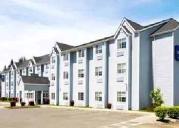 Stay Beyond Inn & Suites hotel thumbnail 4