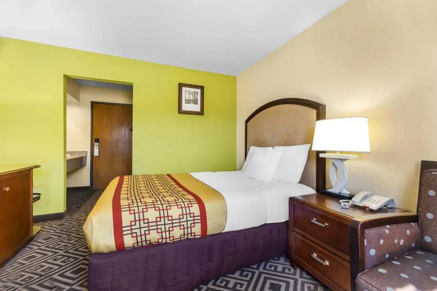 Travel Inn & Suites - Sikeston/Miner (i-55 Exit-67) hotel detail image 6