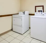 Americas Best Value Inn Ellsworth hotel detail image 5
