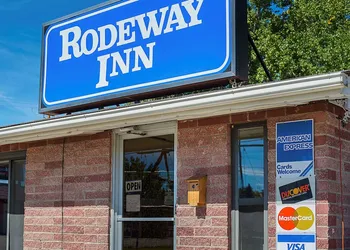 Rodeway Inn Buffalo hotel thumbnail 3