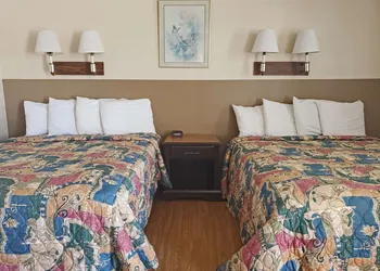 Rodeway Inn Buffalo hotel thumbnail 8