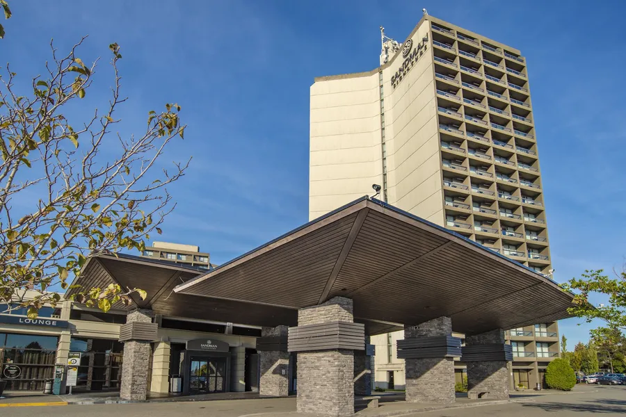 Sandman Signature Vancouver Airport Hotel & Resort hotel detail image 2