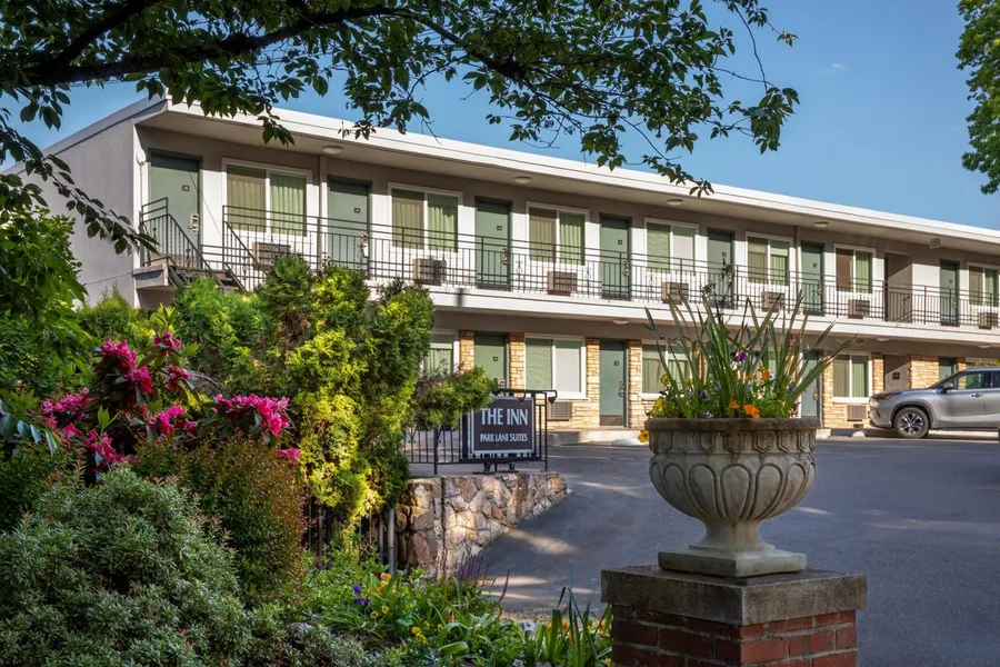 Park Lane Suites and Inn hotel detail image 2