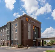 La Quinta Inn & Suites by Wyndham Wichita Airport hotel detail image 3