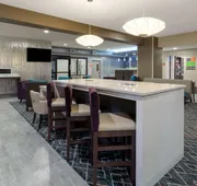 La Quinta Inn & Suites by Wyndham Wichita Airport hotel detail image 4