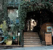 Petit Ermitage hotel detail image 3