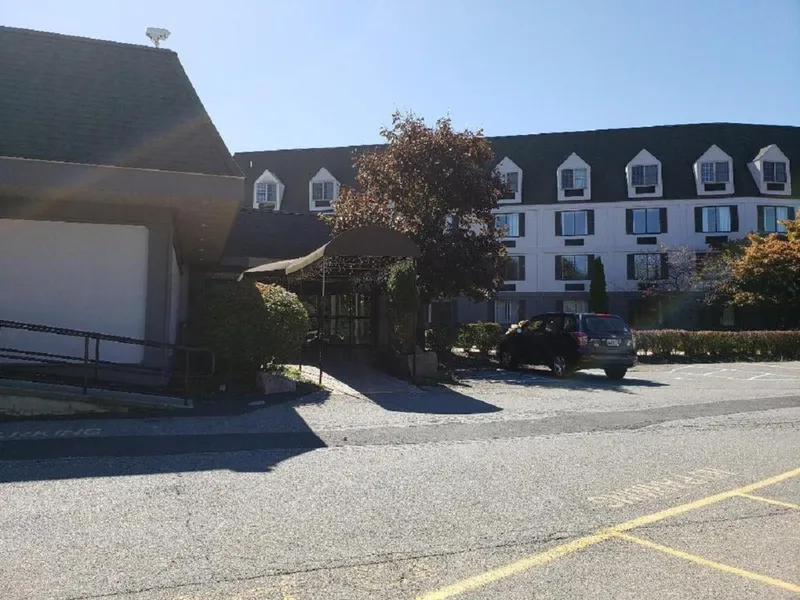 Chateau Resort & Conference Center hotel detail image 2