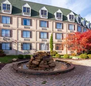 Chateau Resort & Conference Center hotel detail image 3