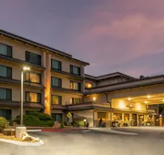 Yosemite Southgate Hotel & Suites hotel detail image 5