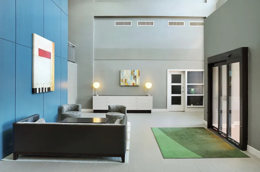Holiday Inn Hotel & Suites London by IHG hotel detail image 6