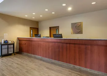 Comfort Inn Tacoma hotel thumbnail 3