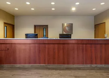 Comfort Inn Tacoma hotel thumbnail 4