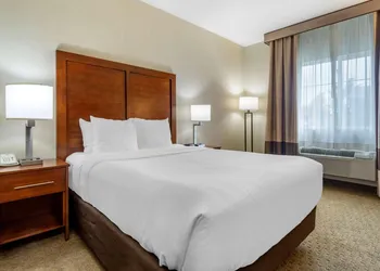 Comfort Inn Tacoma hotel thumbnail 6