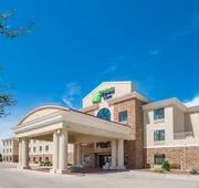 Holiday Inn Express Hotel & Suites Clovis by IHG hotel detail image 4