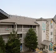 Hi-Tide Oceanfront Inn hotel detail image 7