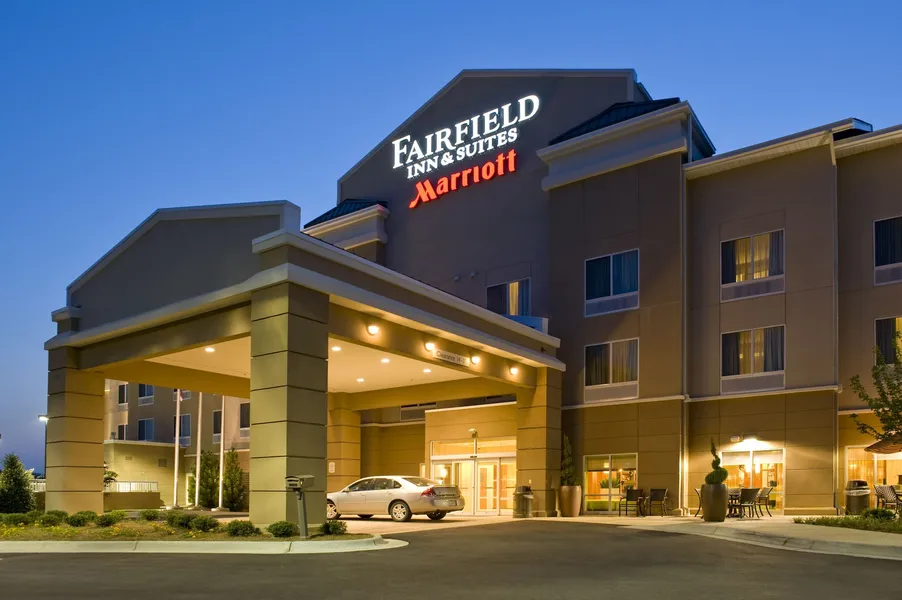Fairfield Inn & Suites Columbus hotel detail image 2