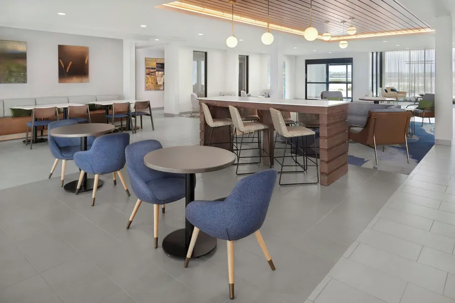 Fairfield Inn & Suites Columbus hotel detail image 6