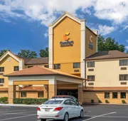 Comfort Inn & Suites LaVale - Cumberland hotel detail image 4