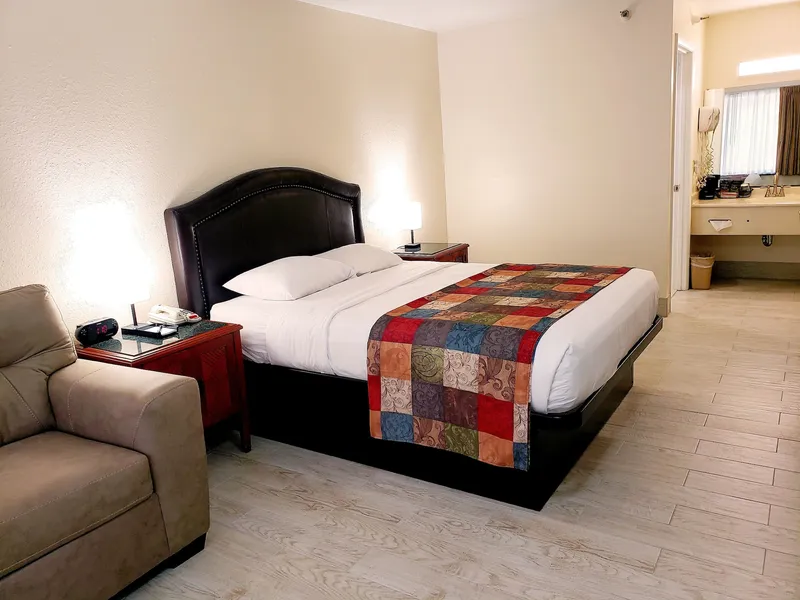Simple Rewards Inn hotel detail image 2