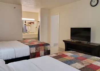 Simple Rewards Inn hotel thumbnail 8