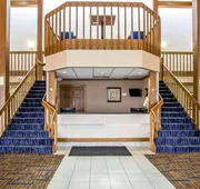 Howard Johnson by Wyndham Merrillville hotel detail image 3
