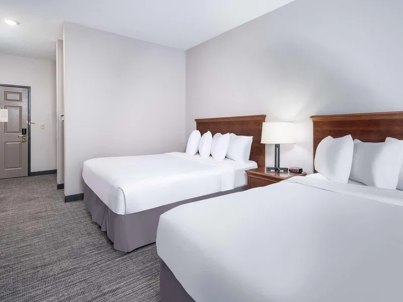 Country Inn & Suites by Radisson, Maumee - Toledo hotel detail image 6