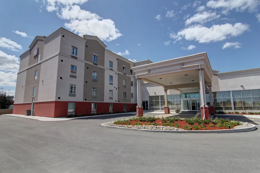 Best Western Plus Bowmanville hotel detail image 2
