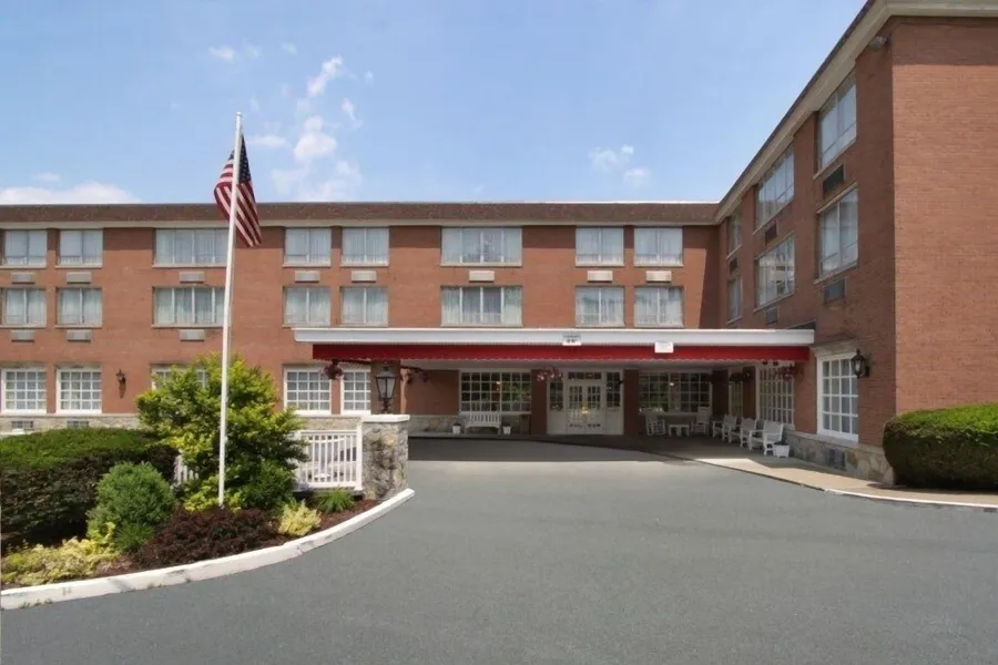 Ramada by Wyndham Ligonier hotel detail image 2