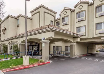 Quality Inn San Jose hotel thumbnail 2