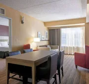 Comfort Inn & Suites St. Paul Northeast hotel detail image 7
