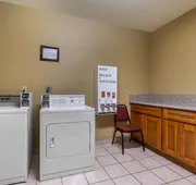 Comfort Inn & Suites Sacramento - University Area hotel detail image 3
