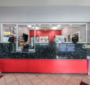Econo Lodge Inn & Suites Huntsville University Area hotel detail image 7