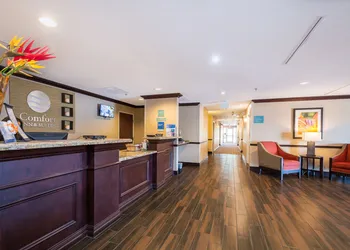 Comfort Inn & Suites Maingate South hotel thumbnail 3