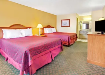 Days Inn by Wyndham Boerne hotel thumbnail 4