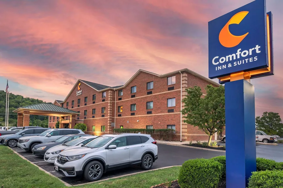 Comfort Inn & Suites Lawrenceburg hotel detail image 2