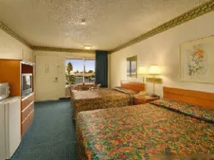 Knights Inn Palmdale hotel thumbnail 5