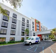Holiday Inn Express & Suites Jacksonville SE- Med Ctr Area by IHG hotel detail image 7