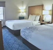 La Quinta Inn & Suites by Wyndham NE Long Beach/Cypress hotel detail image 7