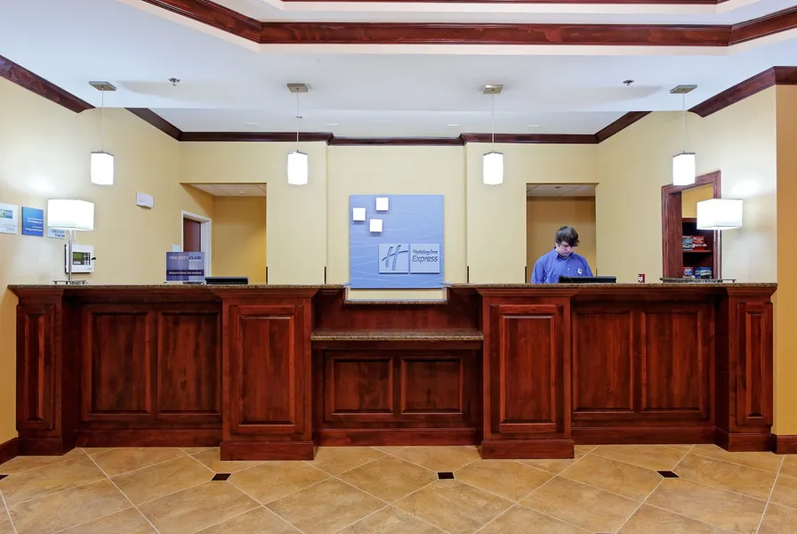 Holiday Inn Express Hotel & Suites FLORENCE NORTHEAST by IHG hotel detail image 6