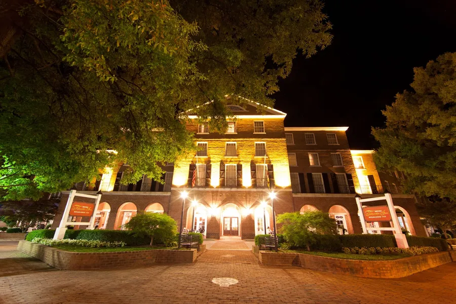 The Tidewater Inn hotel detail image 2