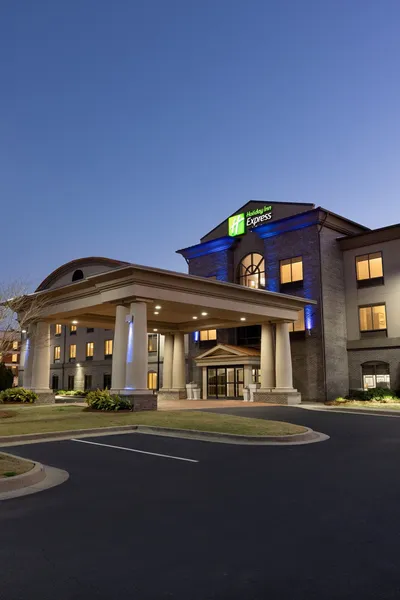 Holiday Inn Express Hotel and Suites of Opelika/Auburn by IHG hotel detail image 2