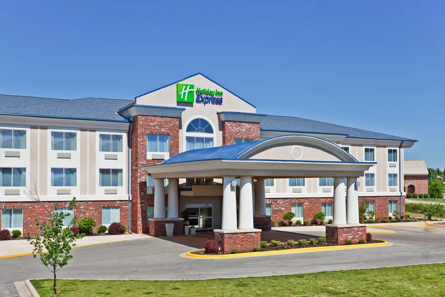 Holiday Inn Express Hotel & Suites Paragould by IHG hotel detail image 2