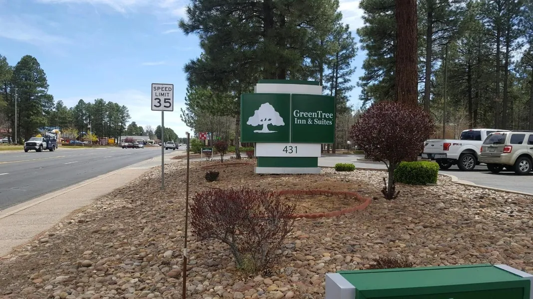 GreenTree Inn & Suites in Pinetop hotel detail image 2