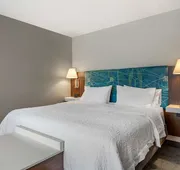 Hampton Inn & Suites by Hilton Edmonton/West hotel detail image 7